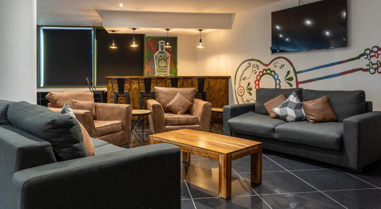 The Bling Hotel By Ustay Aparthotels Liverpool Exteriör bild