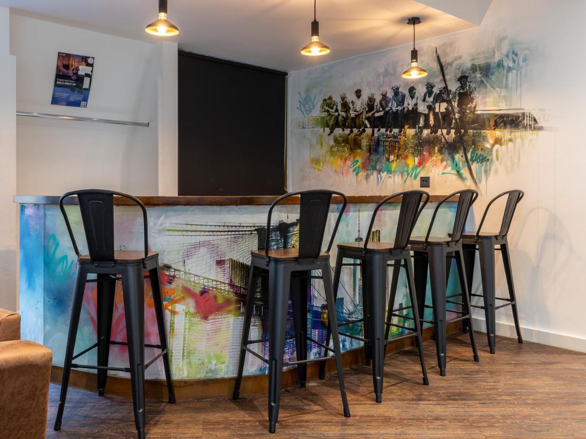 The Bling Hotel By Ustay Aparthotels Liverpool Exteriör bild