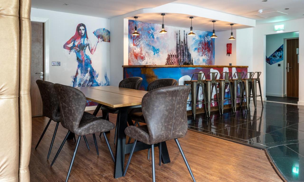 The Bling Hotel By Ustay Aparthotels Liverpool Exteriör bild